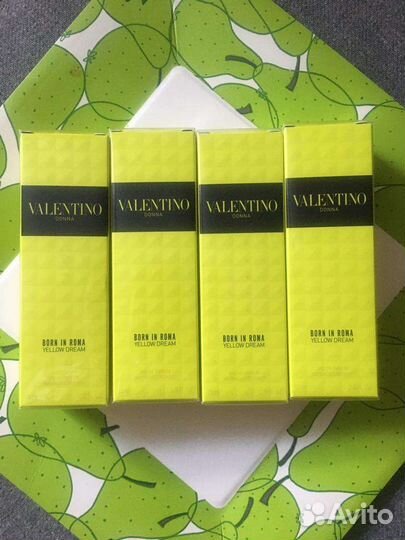 Valentino Donna born in Roma парфюм женский 15 мл