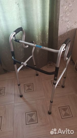 Ходунки для пожилых и инвалидов