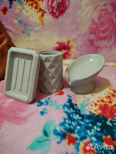 Мыльница из камня