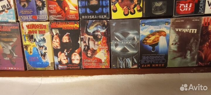 Видеокассеты и двд с фильмами