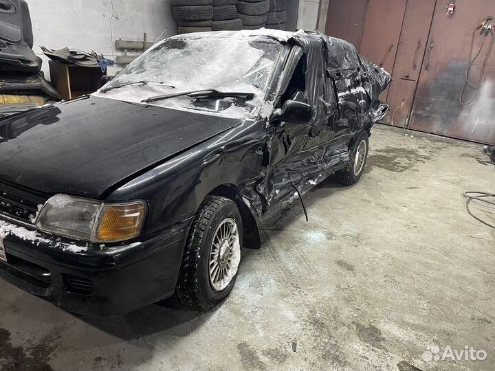 В разборе toyota starlet EP-82