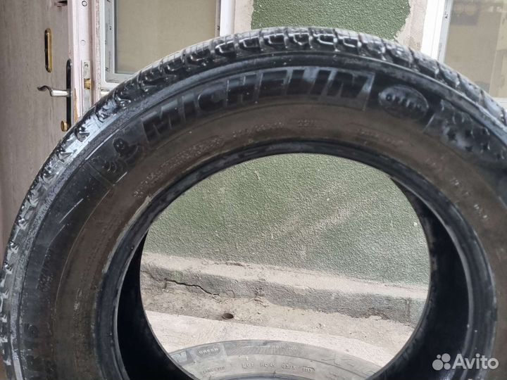 Michelin X-Ice 215/60 R16