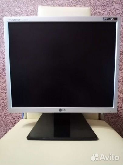 Монитор LG flatron