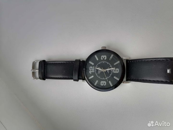 Часы наручные,водонепроницаемые