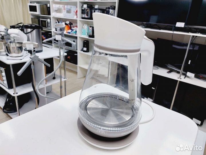 Электрический чайник белый с подсветкой (Окт139)