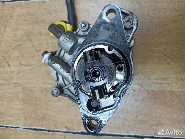 Вакуумный насос тормозной системы Opel Combo