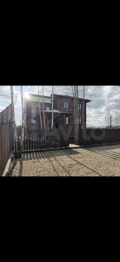 Коттедж 180 м² на участке 4 сот.