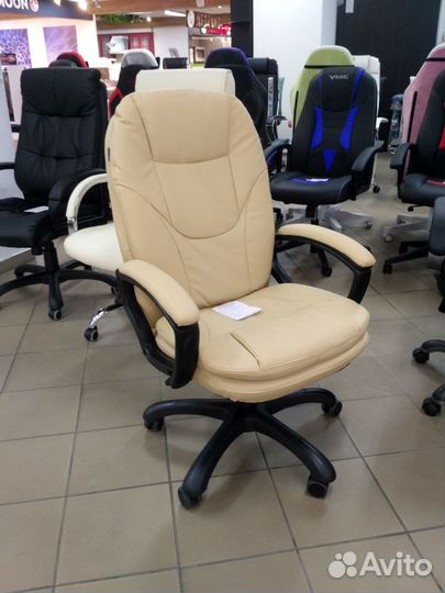 Компьютерное кресло новое