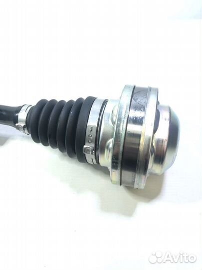 Вал привода передний правый Volkswagen Tiguan 2