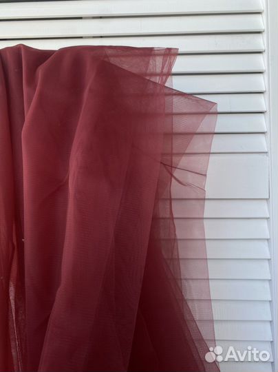 Фатин ткань бордовая 3,5*3 + куски