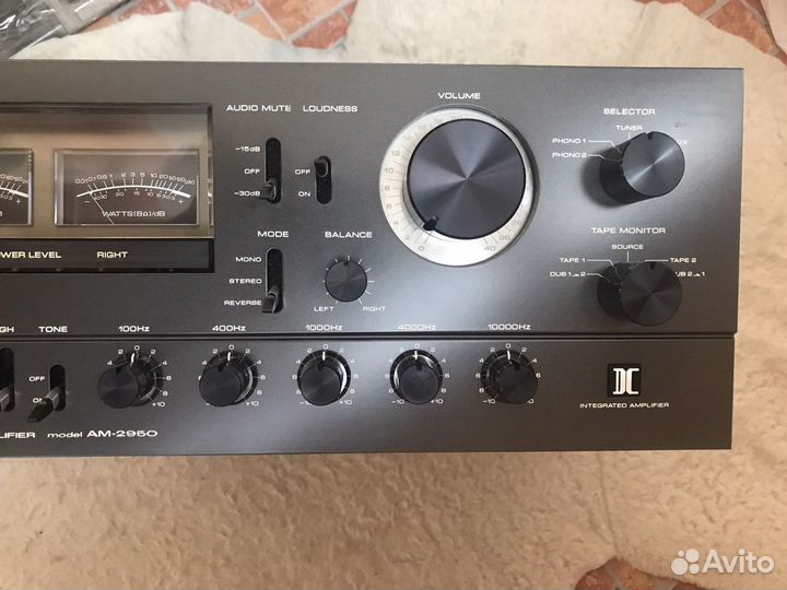 Akai AM 2950