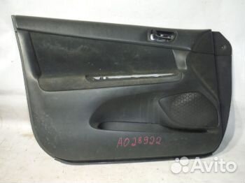 Обшивка двери передней левой