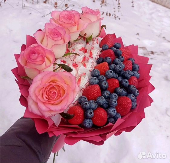 Съедобные букеты из ягод