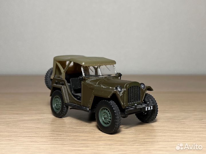 Модель Газ 67 Б военный внедорожник 1:43