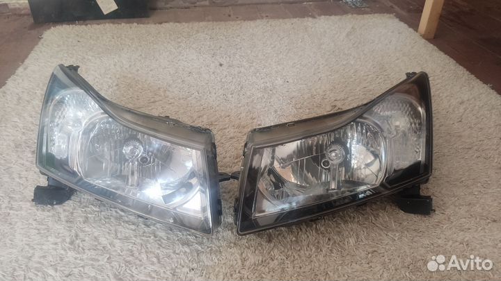 Фары на Chevrolet Cruze