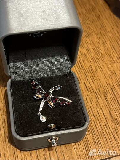 Кулон из серебра с гранатами