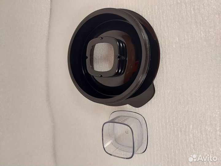 Крышка блендера Philips