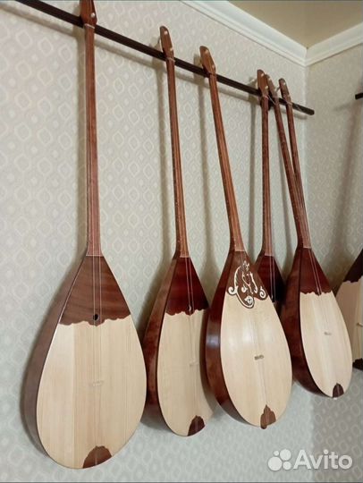 Домбра ручной работы