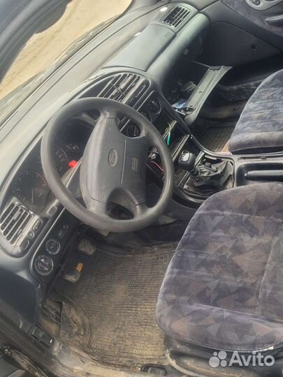 Авторазборка Ford Mondeo (1993-1996)