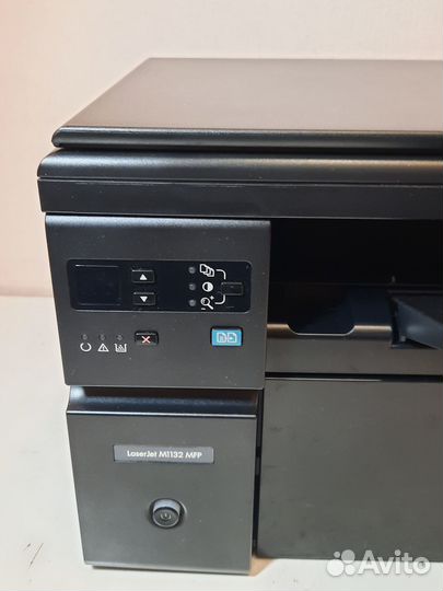 Мфу HP LaserJet Pro M1132 MFP новый почти