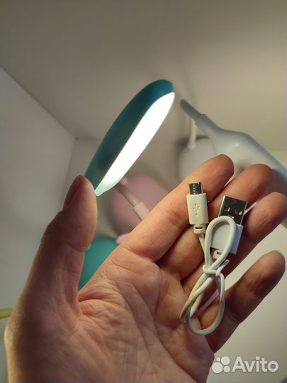 Лампа настольная с кабелем USB