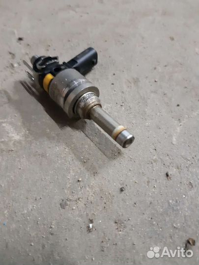 Форсунка мерседес w212 m271