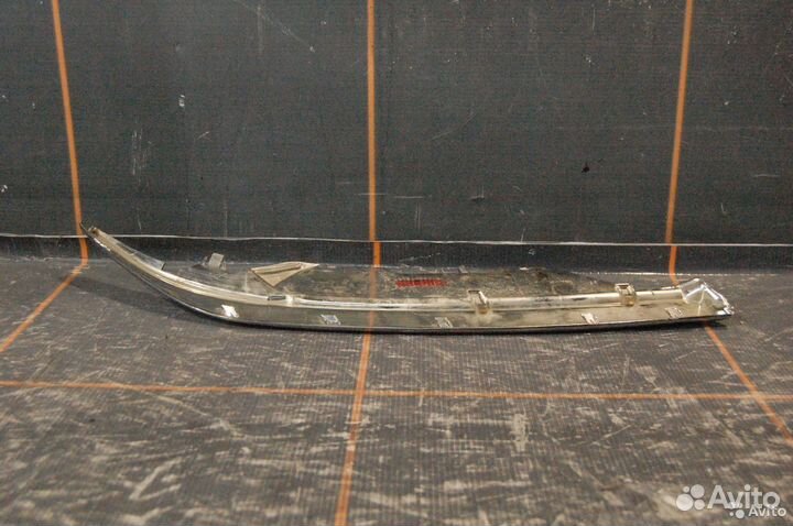 Накладка под фару левую - Toyota Camry V55