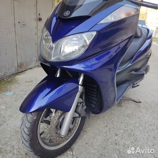 Ямаха Маджести 400