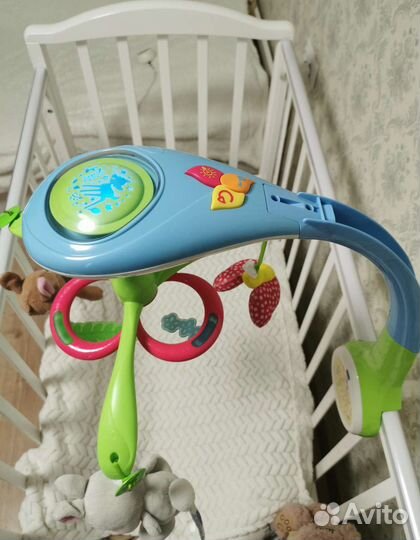 Мобиль на кроватку с проектором Chicco Disney