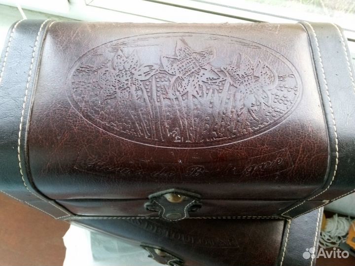 Сундуки кожзам