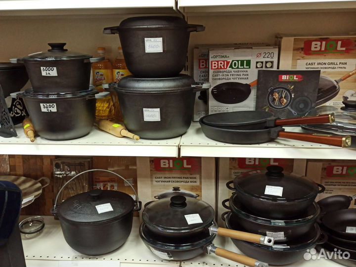 Чугунная кастрюля с крышкой-сковородой