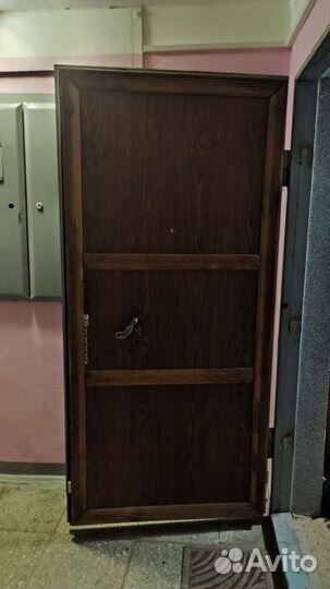 Дверь входная металлическая сейфовая