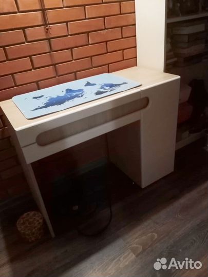 Туалетный столик с зеркалом бу