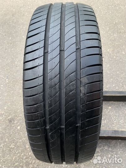 Michelin Agilis 235/35 R16C