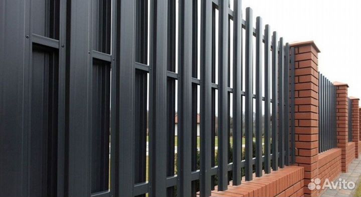 Железный штакетник