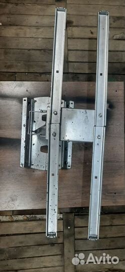 Кронштейн под телевизор