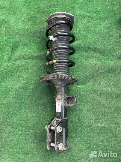 Амортизатор передний левый Volkswagen II (2017—202