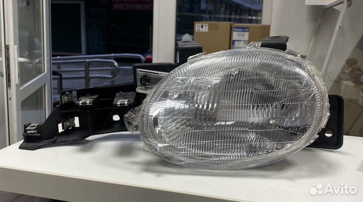 Фара левая dodge / chrysler /jeep
