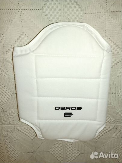 Продам форму и амуницию для тренировок каратэ