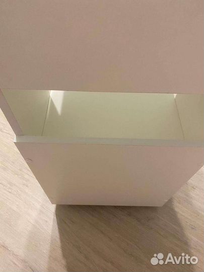 Этажерка для косметологов