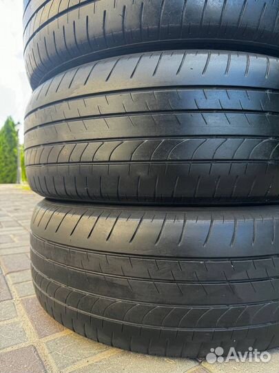 Bridgestone Dueler H/L 235/55 R20