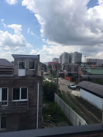 Таунхаус 565 м² на участке 6 сот.