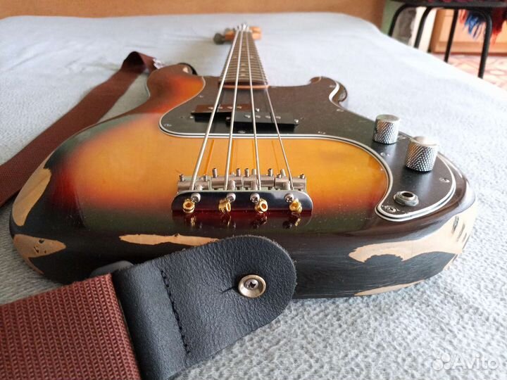 Бас гитара fender precision 1993г
