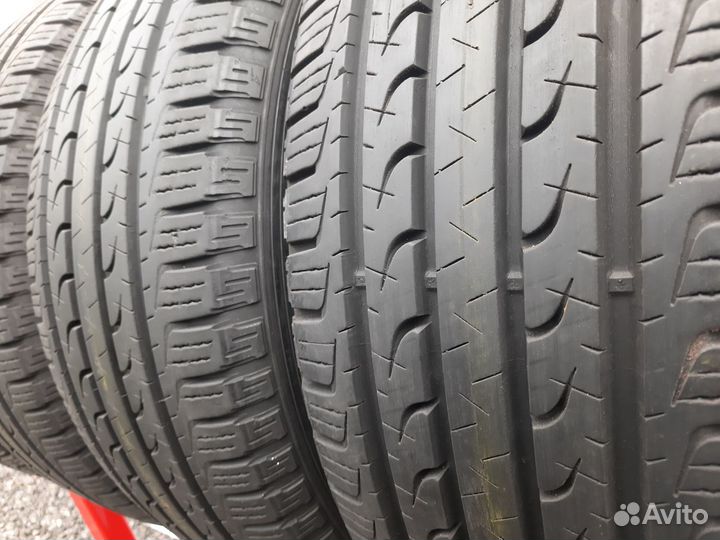 Goodyear EfficientGrip SUV 4x4 245/60 R18