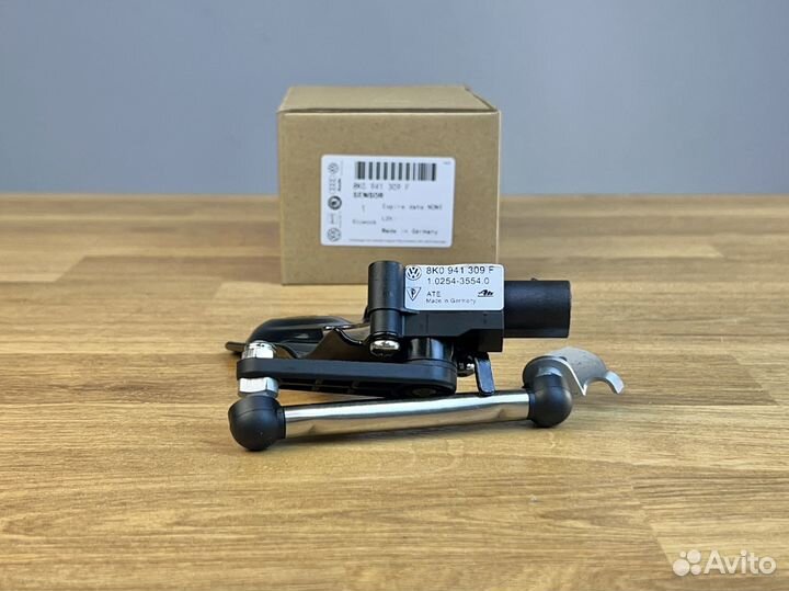 Датчик положения кузова VAG 8K0941309F