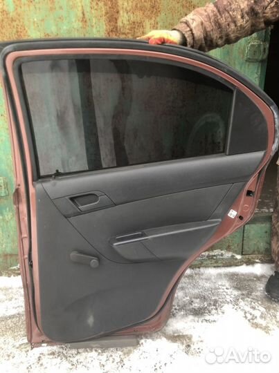 Дверь на chevrolet aveo