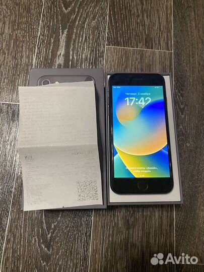 iPhone 8, 64 ГБ