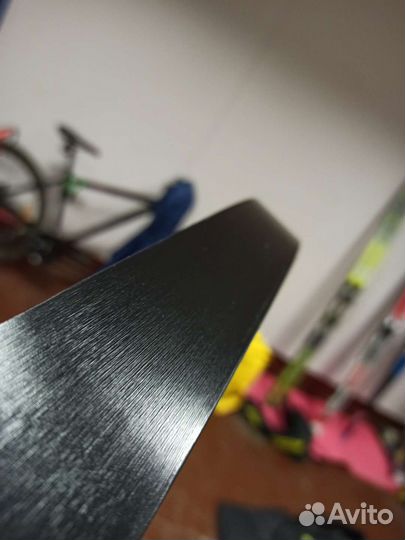 Беговые классические лыжи Fisher