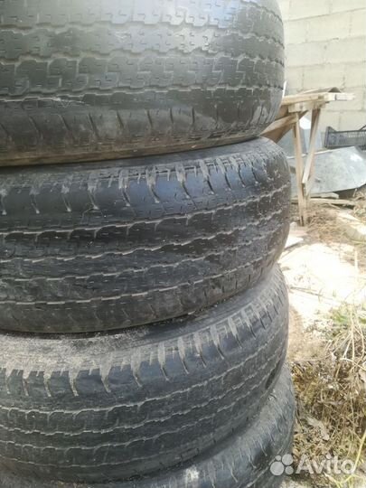 Bridgestone Dueler H/T 265/65 R17