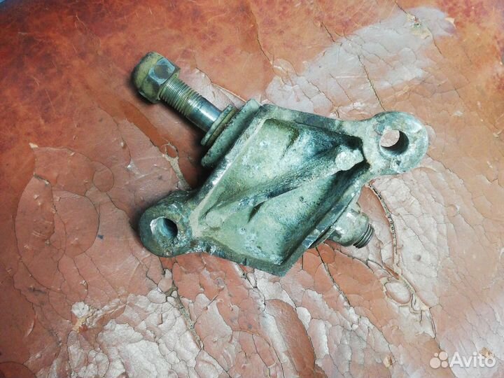 Маятник Нива Шевроле